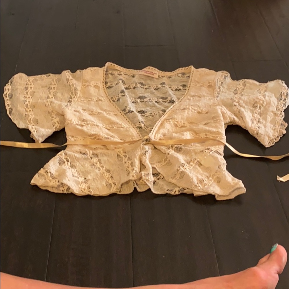 Meghan  la Crop top